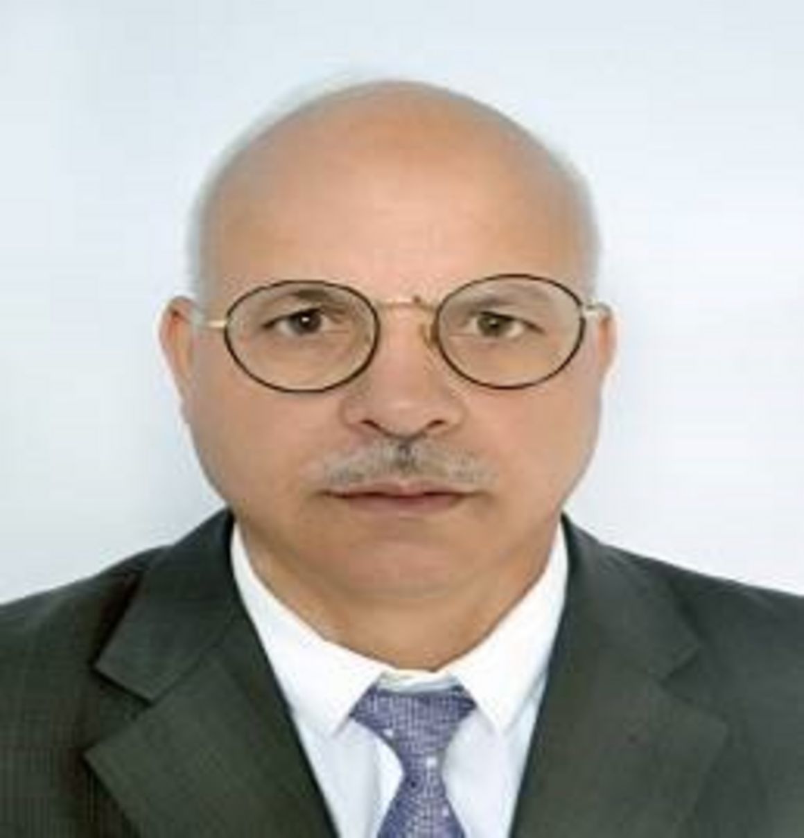 directeur du département de Biologie, Dr. Abdelghani SGHIR.